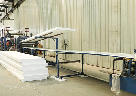 BMF金屬隔熱夾芯板生產(chǎn)線(xiàn)