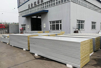 復合板車(chē)間忙碌生產(chǎn)中！